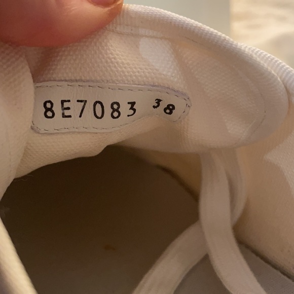 Fendi Sneakers - Picture 11 of 12